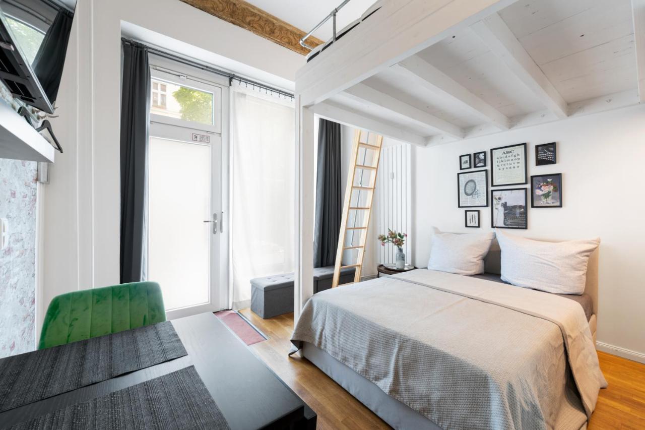 The Koburger Vh, Studio For Up To 4 With High Bed Berlijn Buitenkant foto